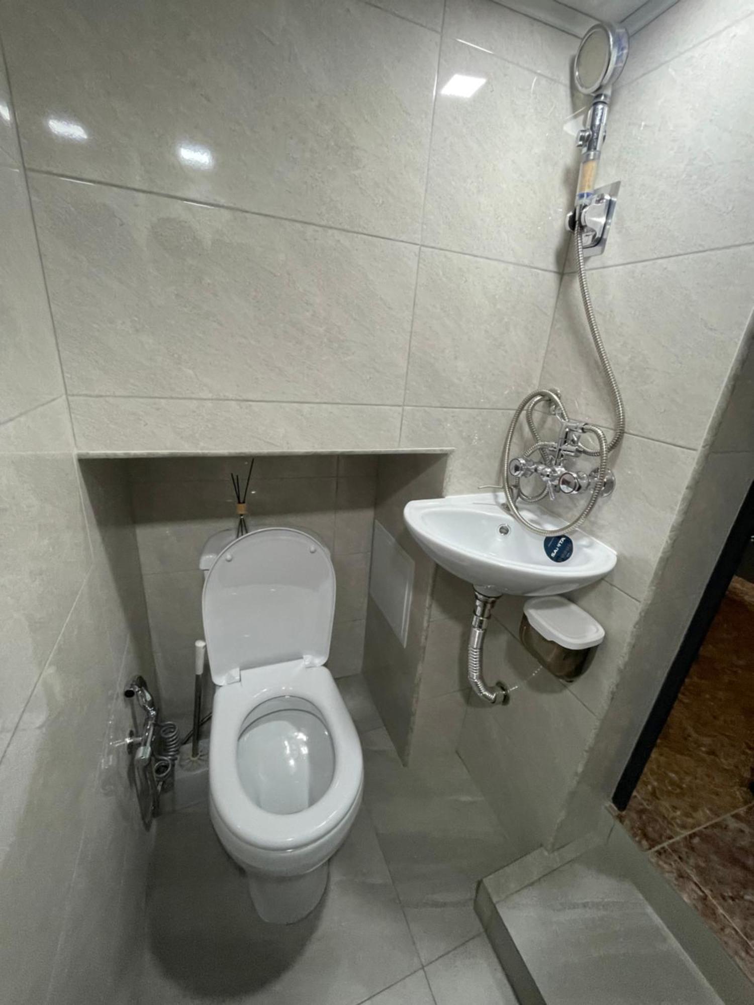 Tumanyan's Apartments Gyumri Bagian luar foto